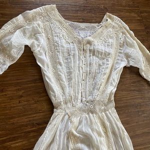 Vintage wedding dress